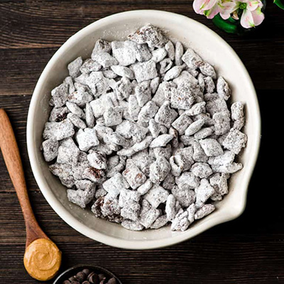 best-puppy-chow-recipe-mudddy-buddies-6-768x768.jpg