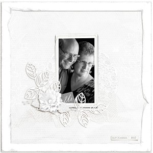 9_WhiteonWhite_Us