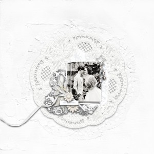 MOC7 - D9 - WHITE ON WHITE