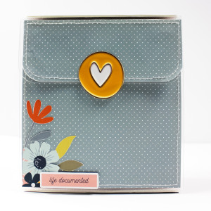 Memory Keeper Accordion Album (front view)