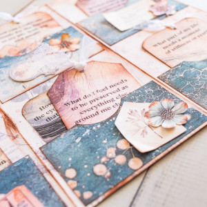 Trifold Folio (close-up 2)