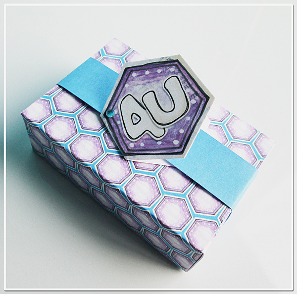 4U Hex Gift Box