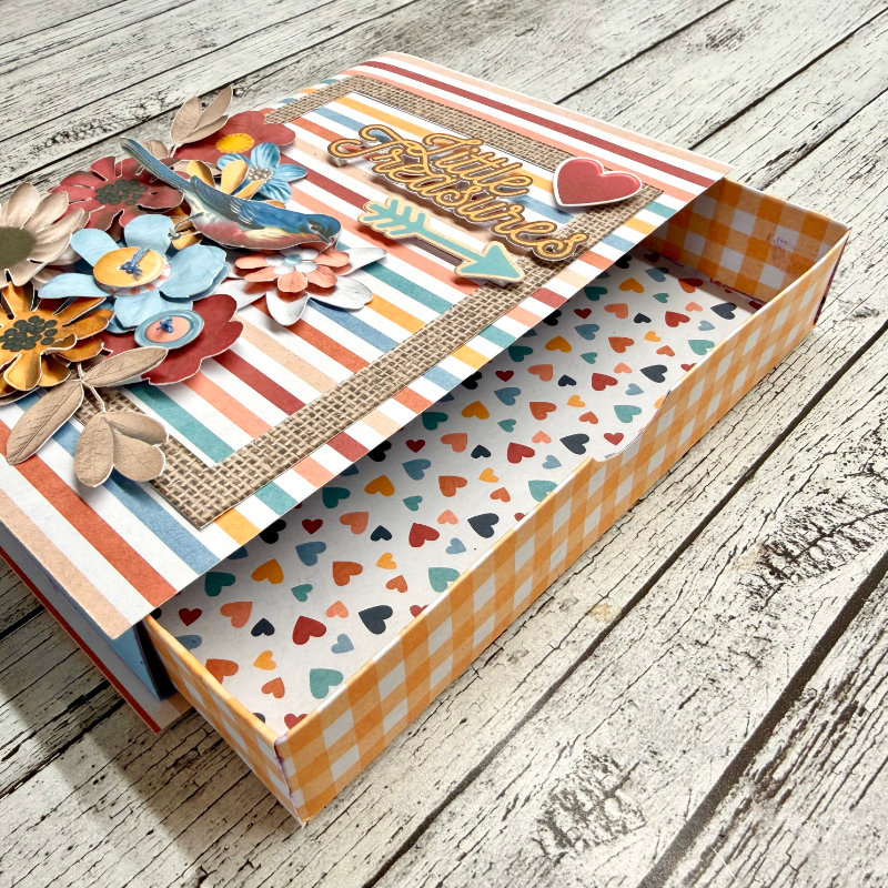 Book box - close up 2