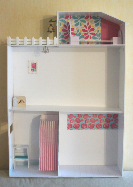 hybrid doll house