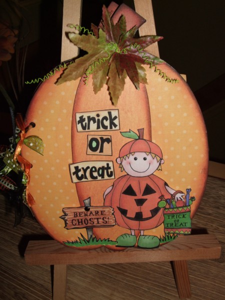 Hybrid halloween book