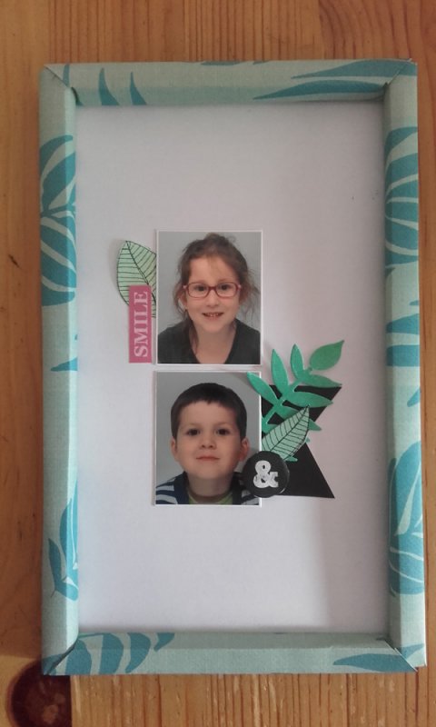 Hybrid photo frame