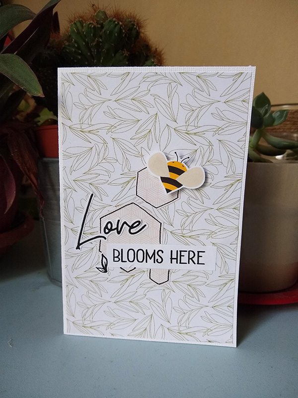 Love blooms here_hybrid card