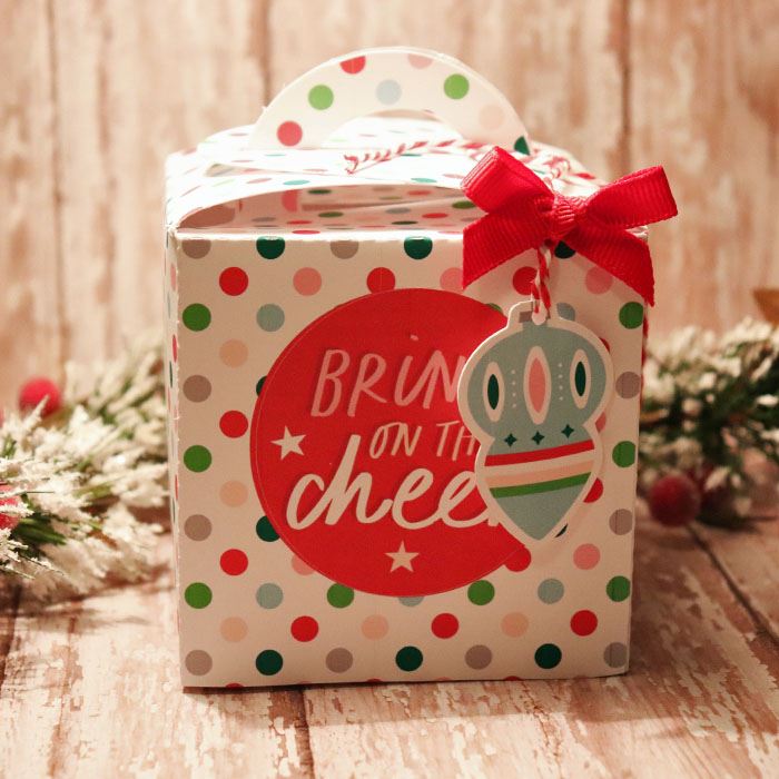 Ornament gift box with tag
