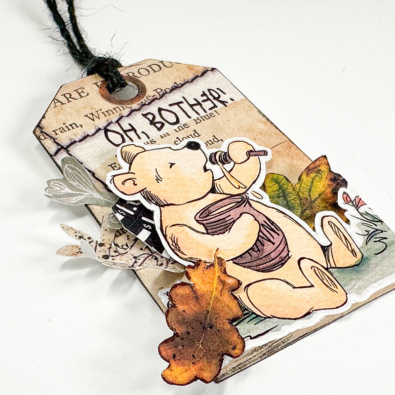 Vintage Pooh (tag close up)