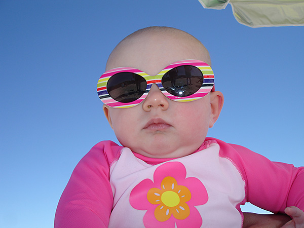 M baby glasses sky