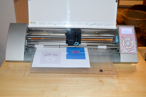 cutting-with-silhouette
