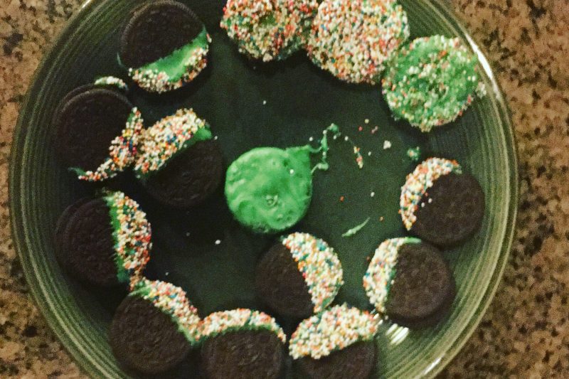 St. Patrick’s Day Oreos – (Don’t judge the ugly pic please)